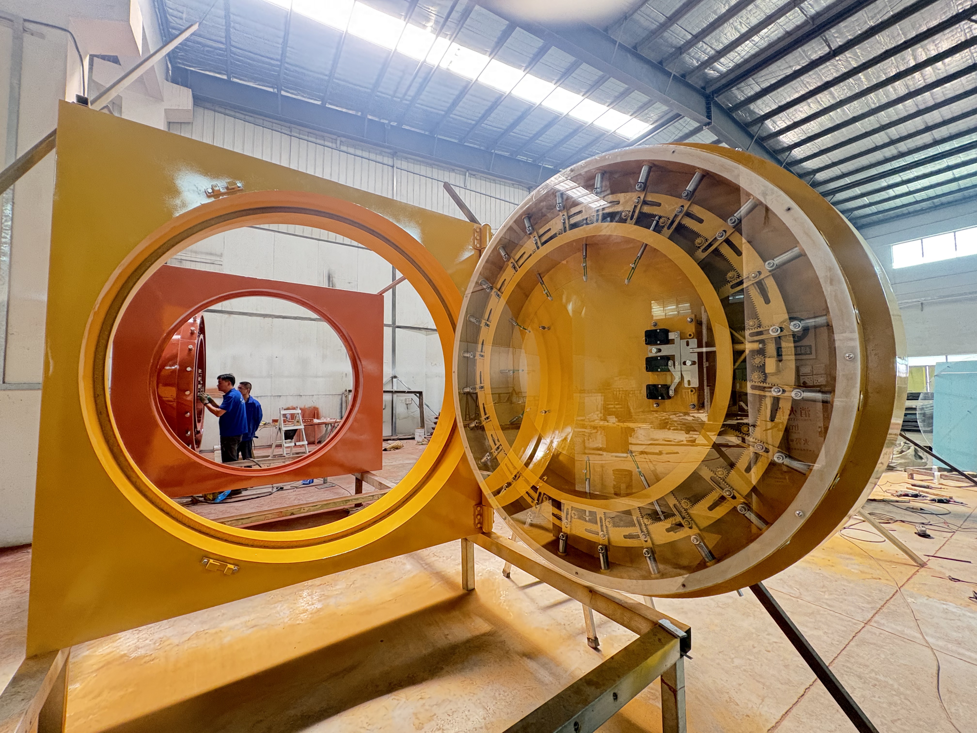 龍電-銀行圓形金庫門